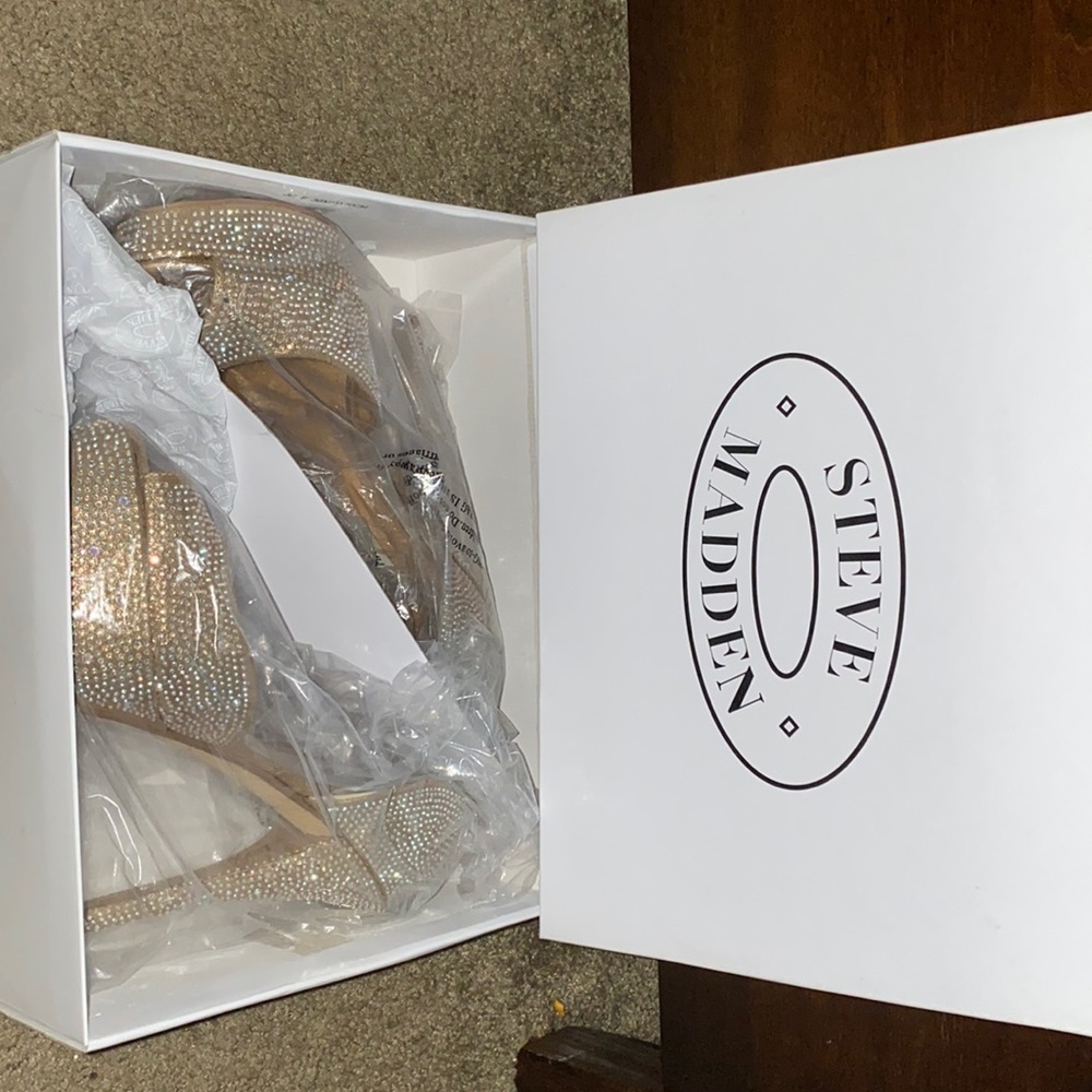 Steve Madden Canaryy